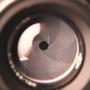 O que é o diafragma de uma câmera e como ele funciona?
